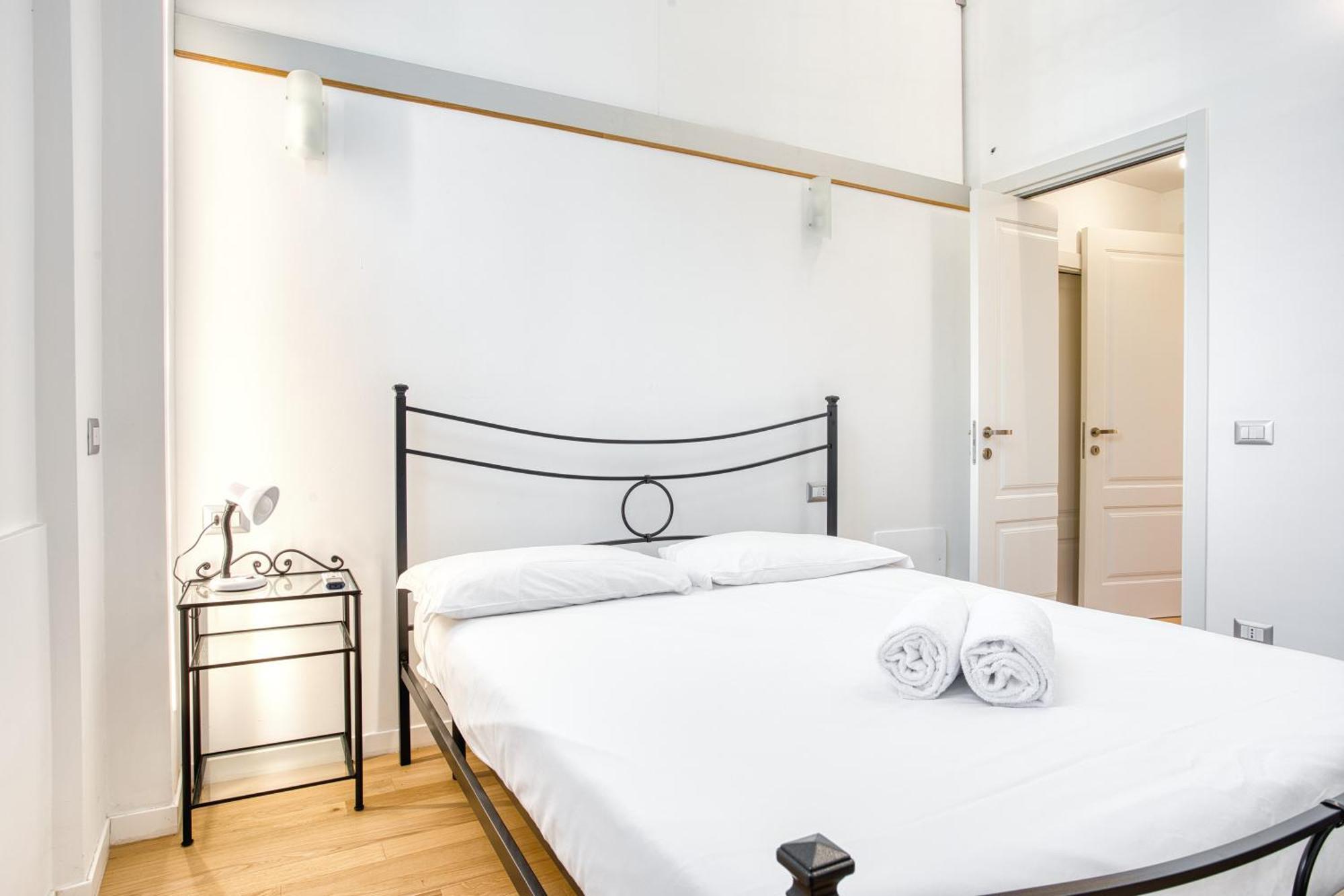 Walk To Navigli - Via Gola - 2 Bedrooms Apt Mailand Exterior foto